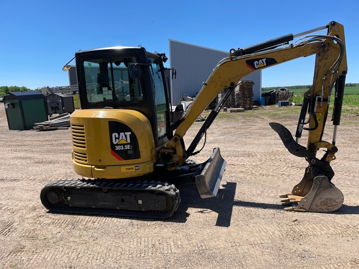 caterpillar-303.5e2-cr-image-4