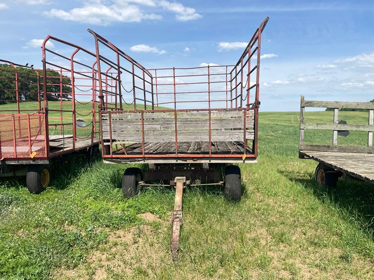 #2007-•-hay-wagon-with-10-ton-running-gear-(colfax-wi)-image-3