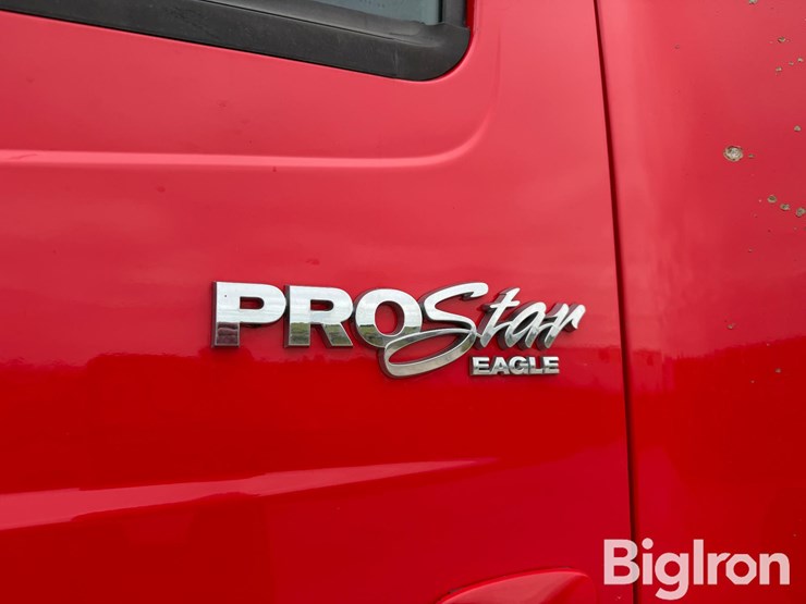 2010-international-prostar-image-12