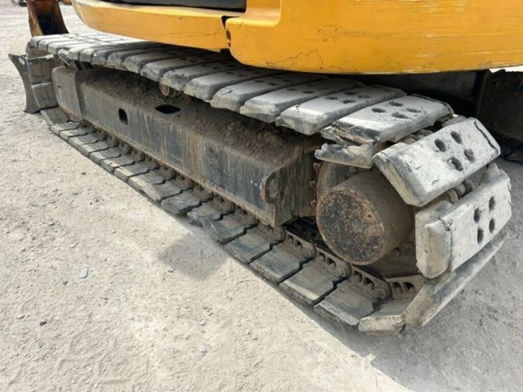 2014-deere-85g-image-69