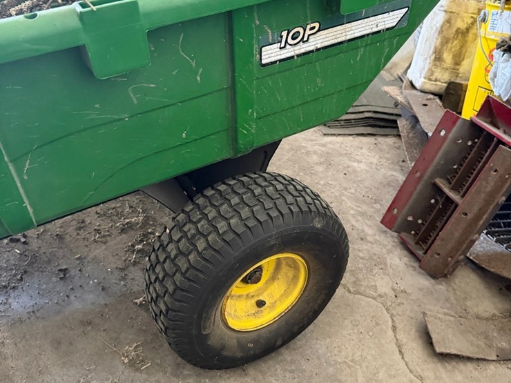 john-deere-10-image-1