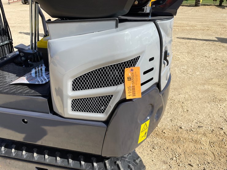 #1105-•-new-ats-me18-mini-excavator-image-13