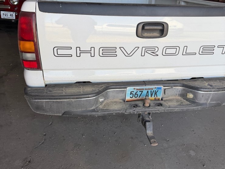 2002-chevy-1/2-ton-long-box-2wd-pickup,-6-cyl-gas,-automatic-transmission-image-16