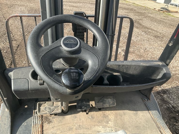 #1351-•-2015-linde-h35-evo-forklift-image-18