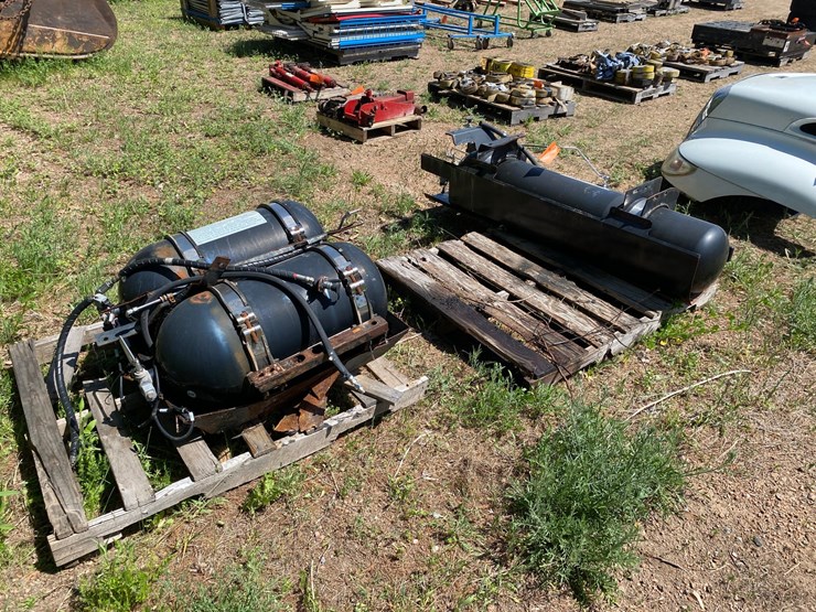 #7419-•-(2)-cng-fuel-tanks-(antigo,-wi)-image-3