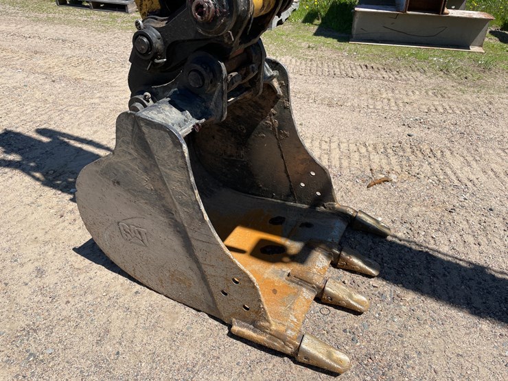 caterpillar-303.5e2-cr-image-17