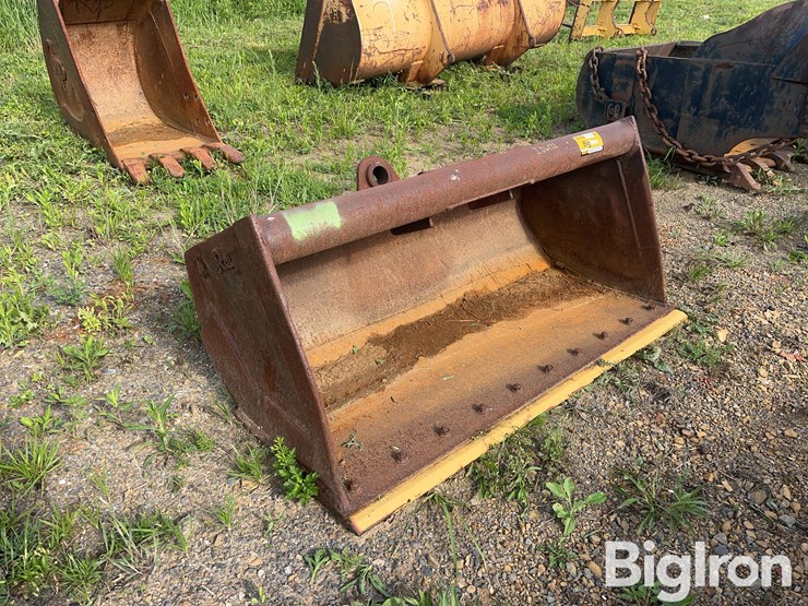 wain-roy-be-75-excavator-clean-out-bucket-image-3
