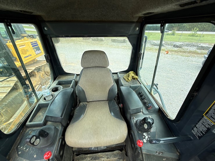 deere-650k-xlt-image-15