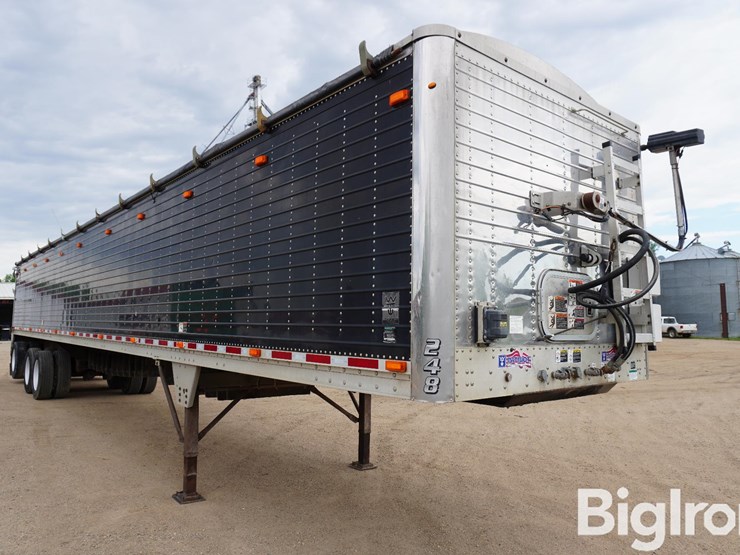 2011-wilson-dwbt-650b-tri/a-53'x96"-belt-trailer-image-3