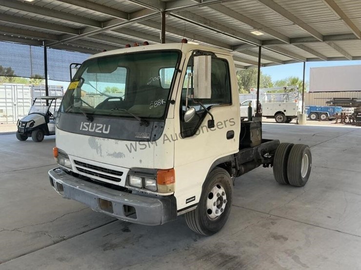 2001-isuzu-npr-image-4