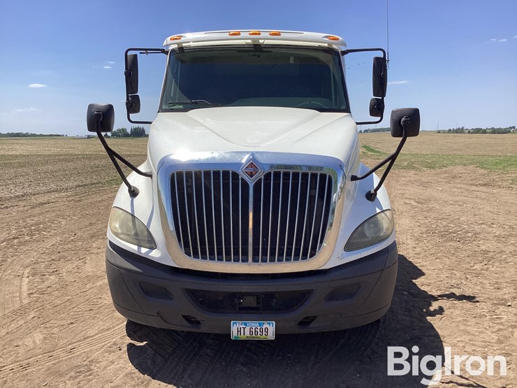 2015-international-prostar-image-2