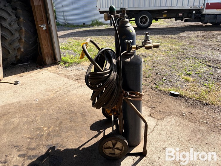 propane-tanks-&-torch-setup-image-4