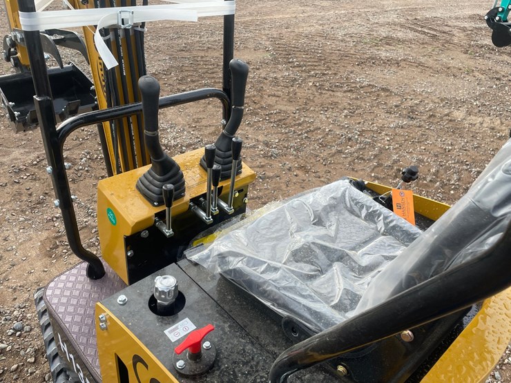 #2037-•-2026-cfg-h13r-mini-excavator-image-12