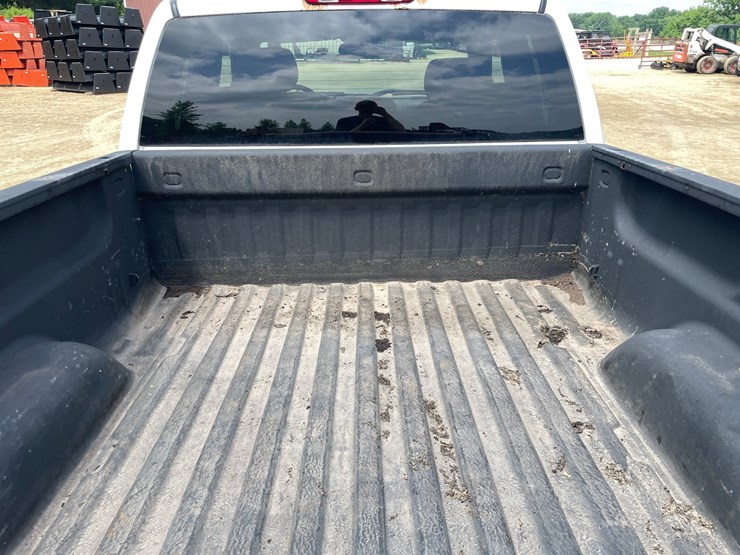 2010-chevrolet-silverado-1500-lt-image-25