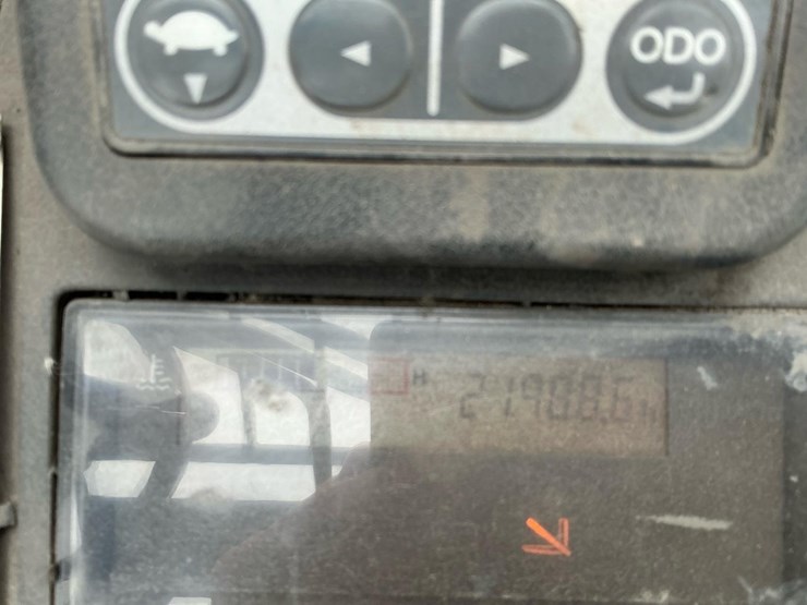 2010-toyota-8fgcu15-image-14