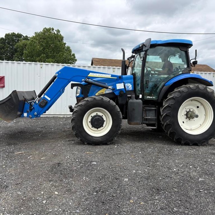 NEW HOLLAND T6050