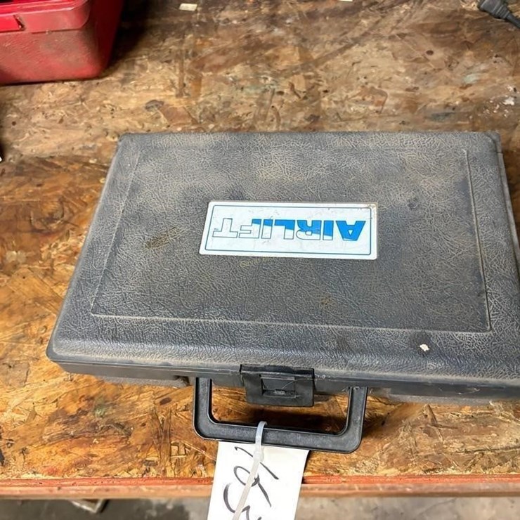 Airlift Tool
