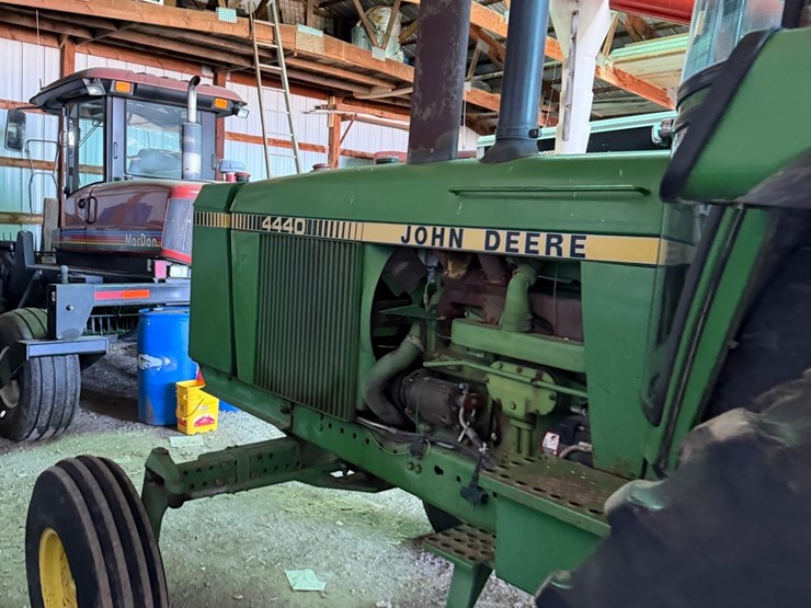john-deere-4440-image-17