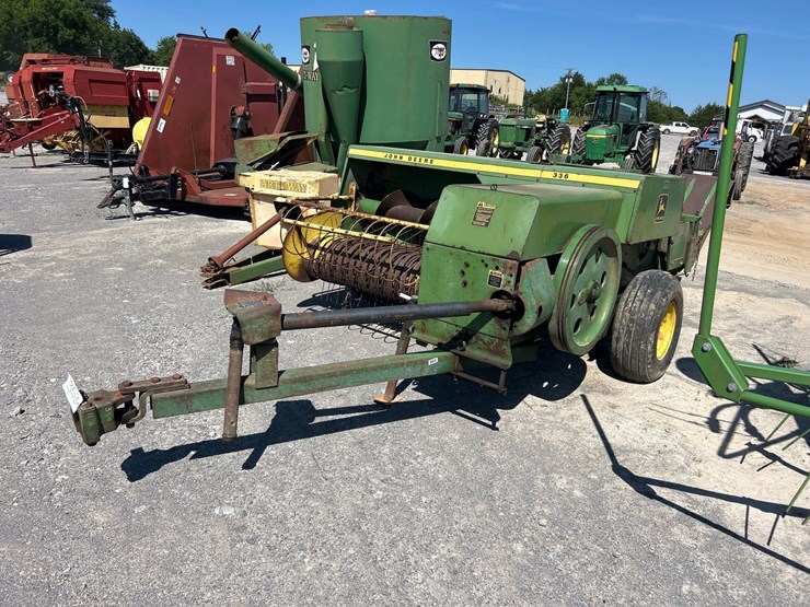 john-deere-336-image-3
