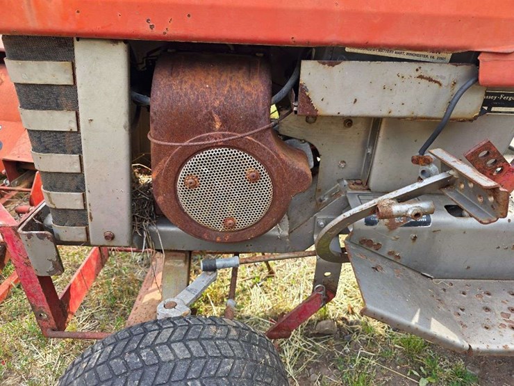 1974-massey-ferguson-12-image-3