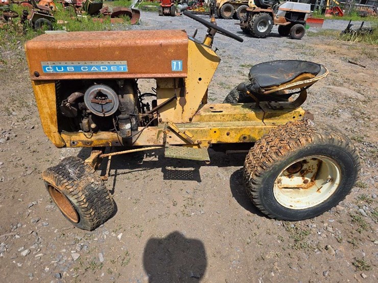 1969-cub-cadet-71-image-3