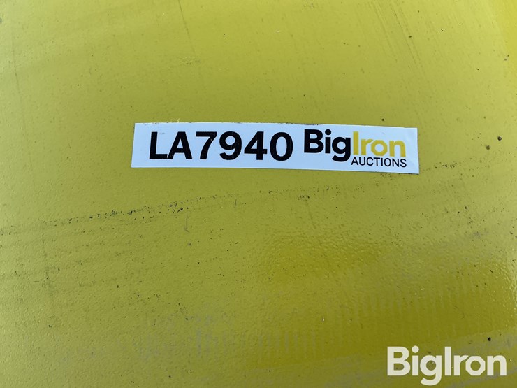 john-deere-16-image-11