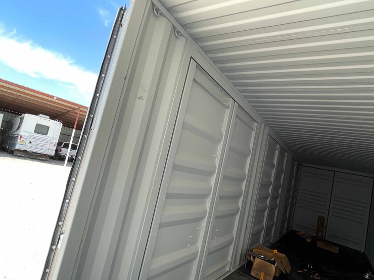 #100-•-40'-high-cube-multi-door-container-image-10
