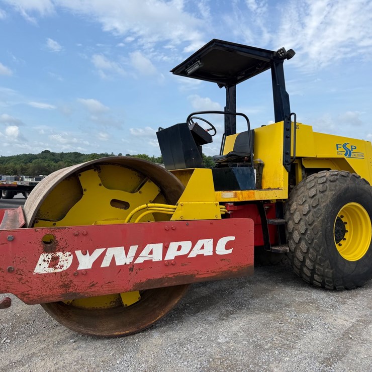 DYNAPAC CA251D