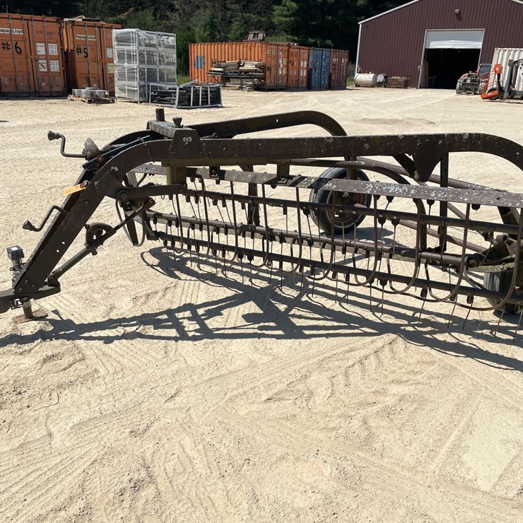 #510 • John Deere Rake