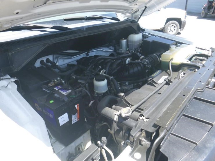 2018-nissan-nv2500-image-11