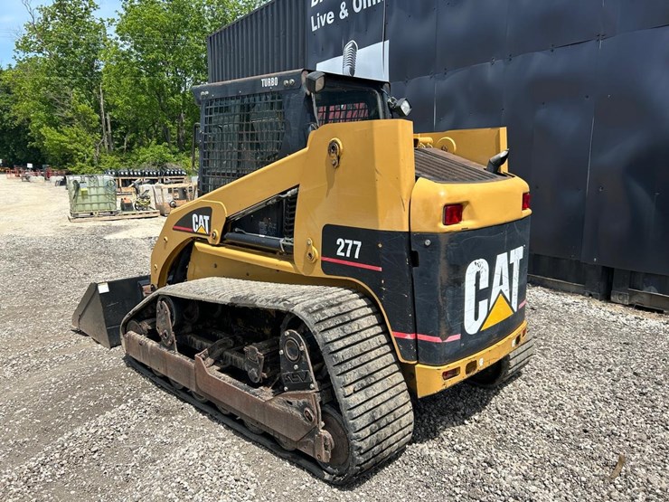 caterpillar-277-image-2