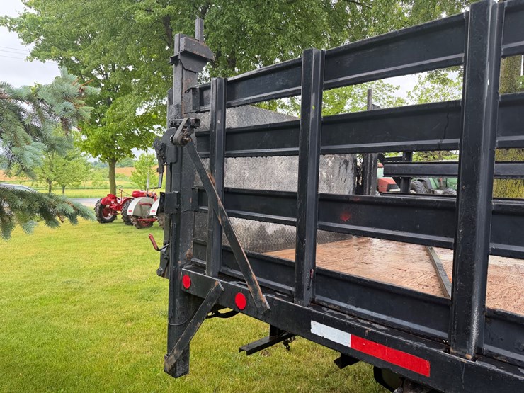 2015-ford-f550-image-4