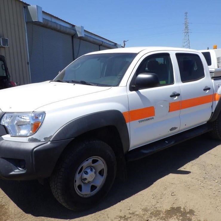 2013 TOYOTA TACOMA