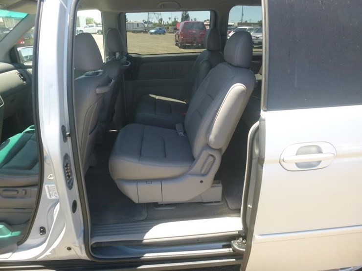 2002-honda-odyssey-image-6
