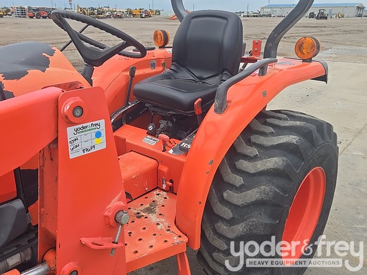 2019-kubota-l3901d-image-38