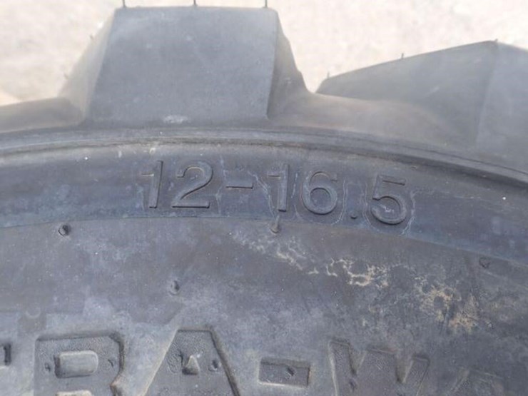 qty-of-(4)-solid-tire(s)-&-rim(s)-image-7