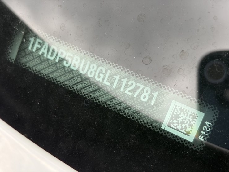 2016-ford-c-max-sel-hybrid-sedan-image-9