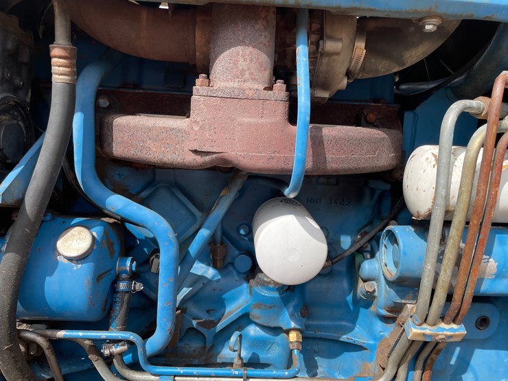 ford-7710-image-15