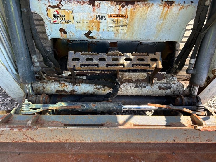 2019-bobcat-t450-image-10