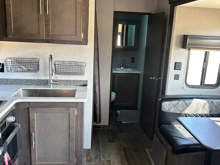 #510-•-2019-cruiser-aire-30bh-fifth-wheel-trailer-(prairie-farm)-(wi-title-in-delay)-image-36