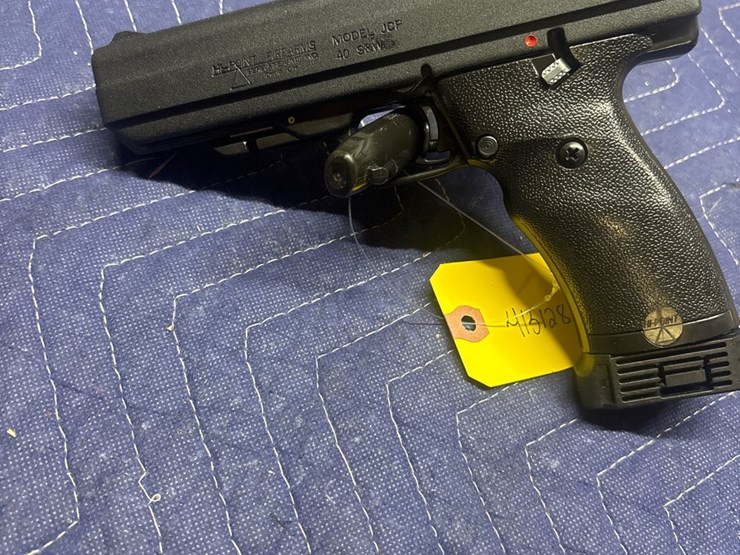 #37-•-hi-point-jcp-40s&w-image-3