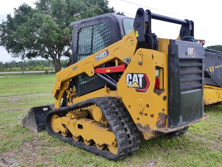 2022-caterpillar-259d3-image-10
