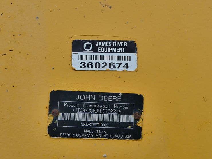 2017-deere-332g-image-7
