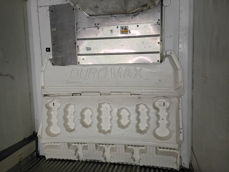 2013-hyundai-reefer-image-43