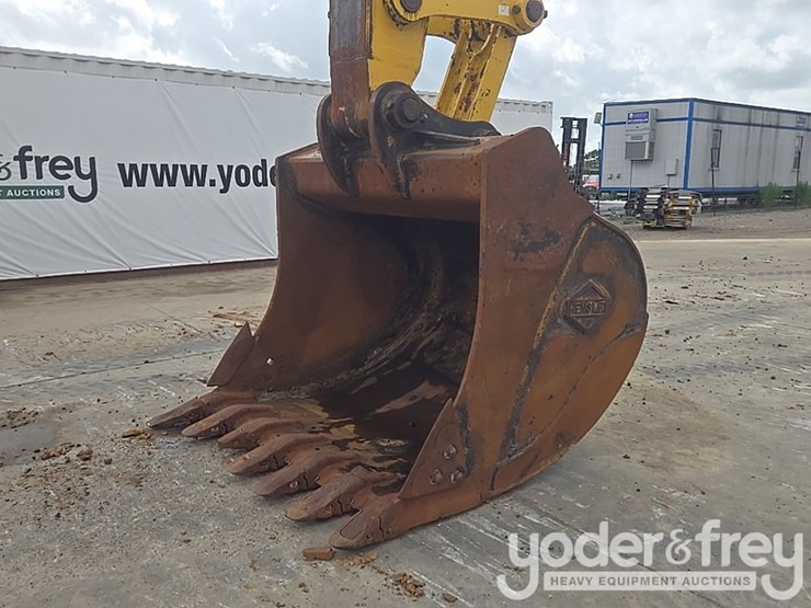 2023-komatsu-pc490-lc-10-image-19