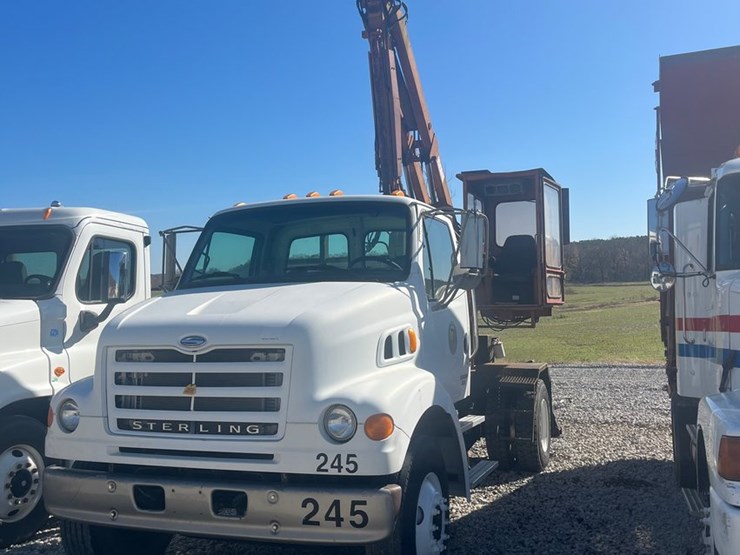 2006-sterling-l7500-image-2
