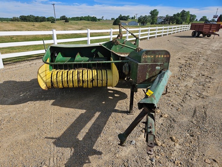john-deere-24t-image-8