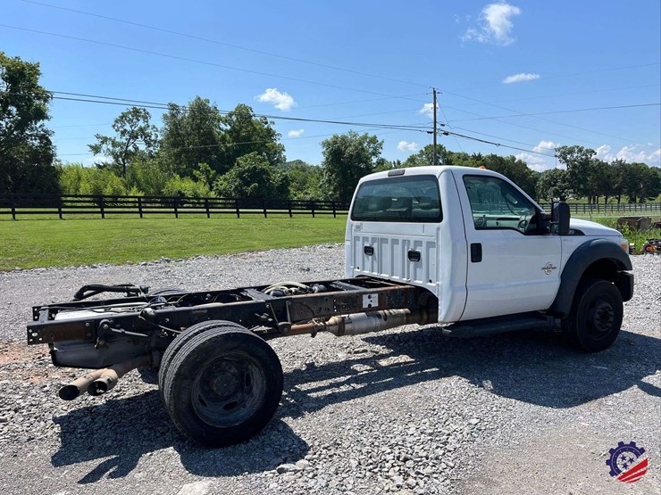 2016-ford-f550-image-3