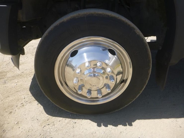 2012-ford-f450-image-25