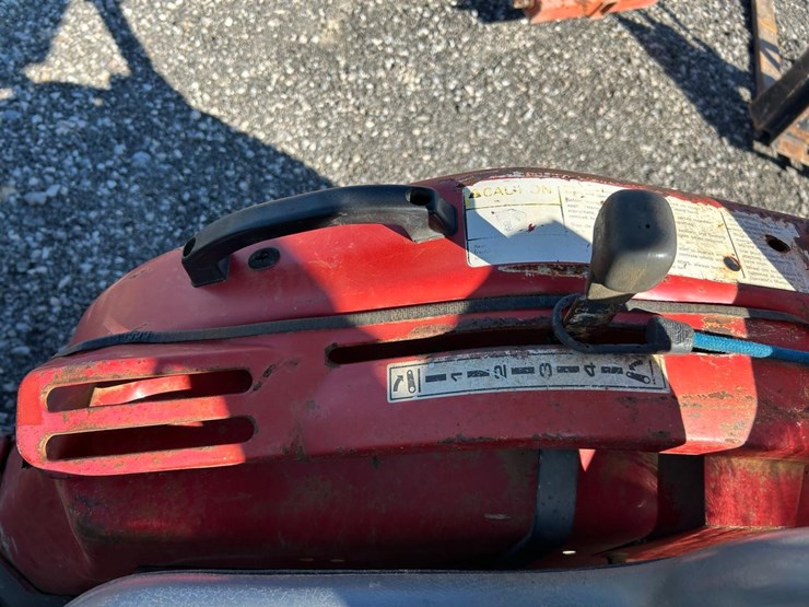 massey-ferguson-1235-image-24